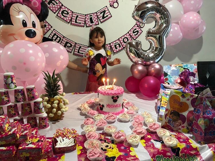 La pequeña Ángel Aroca Rojas.